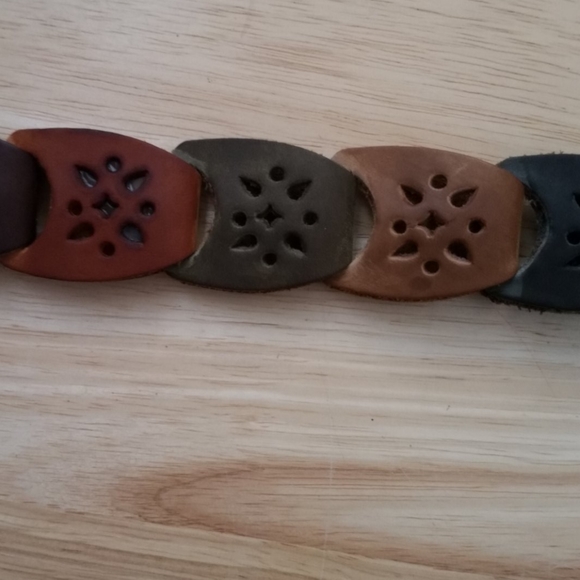 🌻🌻🌻Brighton vintage multi-color leather belt - Picture 3 of 3